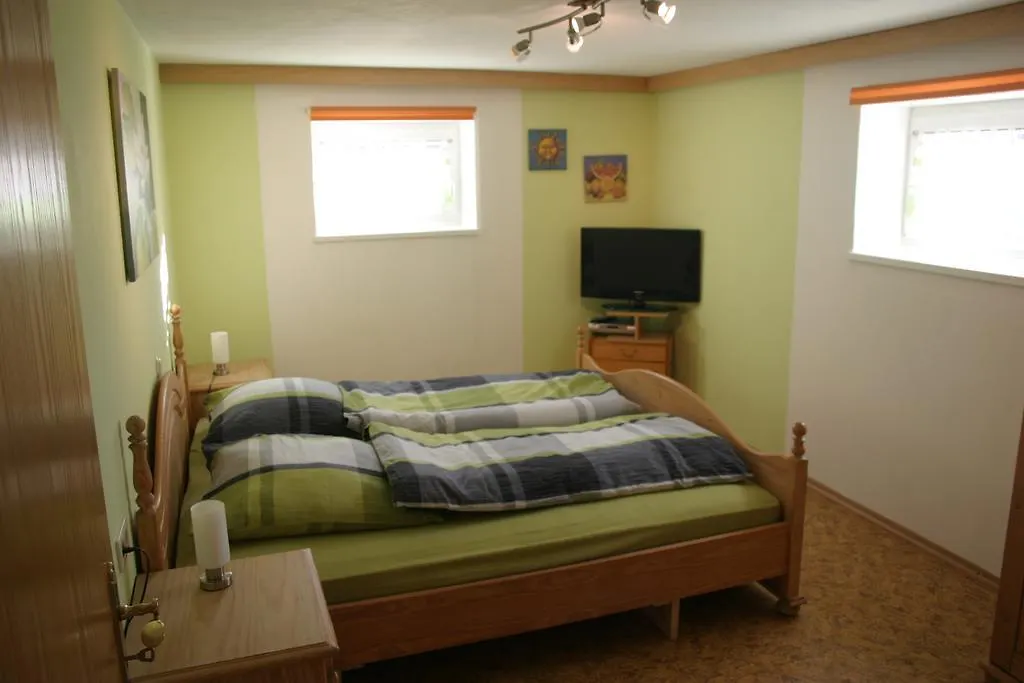 Haus Am Treffenbach Apartment Waldmuenchen